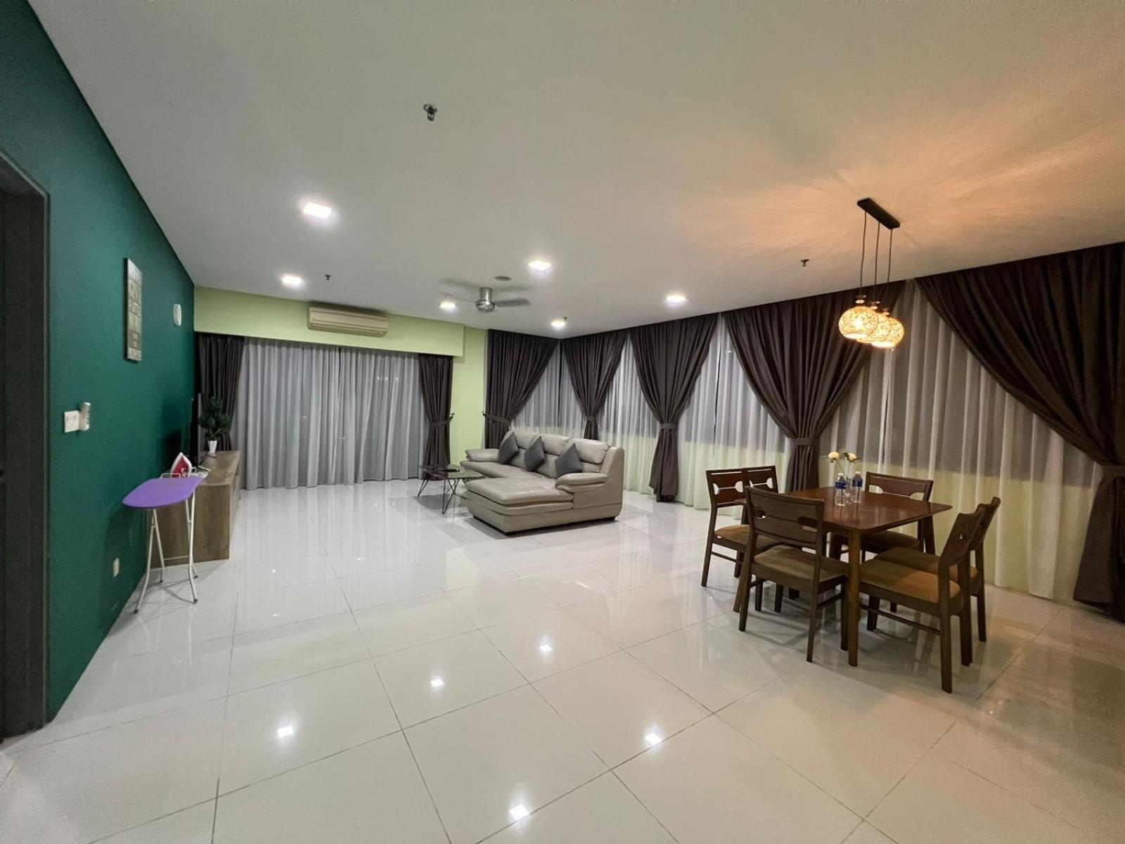 Summer Suites Klcc By Homestay Kuala Lumpur Zewnętrze zdjęcie